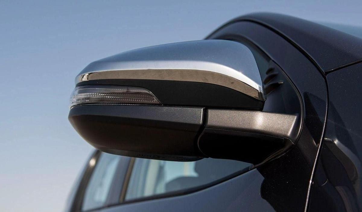 Toyota Hilux TOYOTA HILUX 2.4L MID OPTION A/T MY2025 FOR EXPORT-10-10