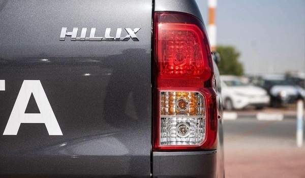 Toyota Hilux TOYOTA HILUX 2.4L MID OPTION A/T MY2025 FOR EXPORT