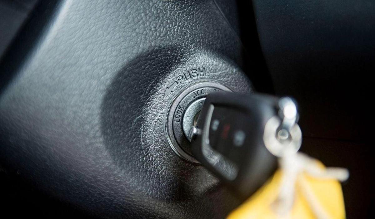 Toyota Hilux TOYOTA HILUX 2.4L MID OPTION A/T MY2025 FOR EXPORT-14-14