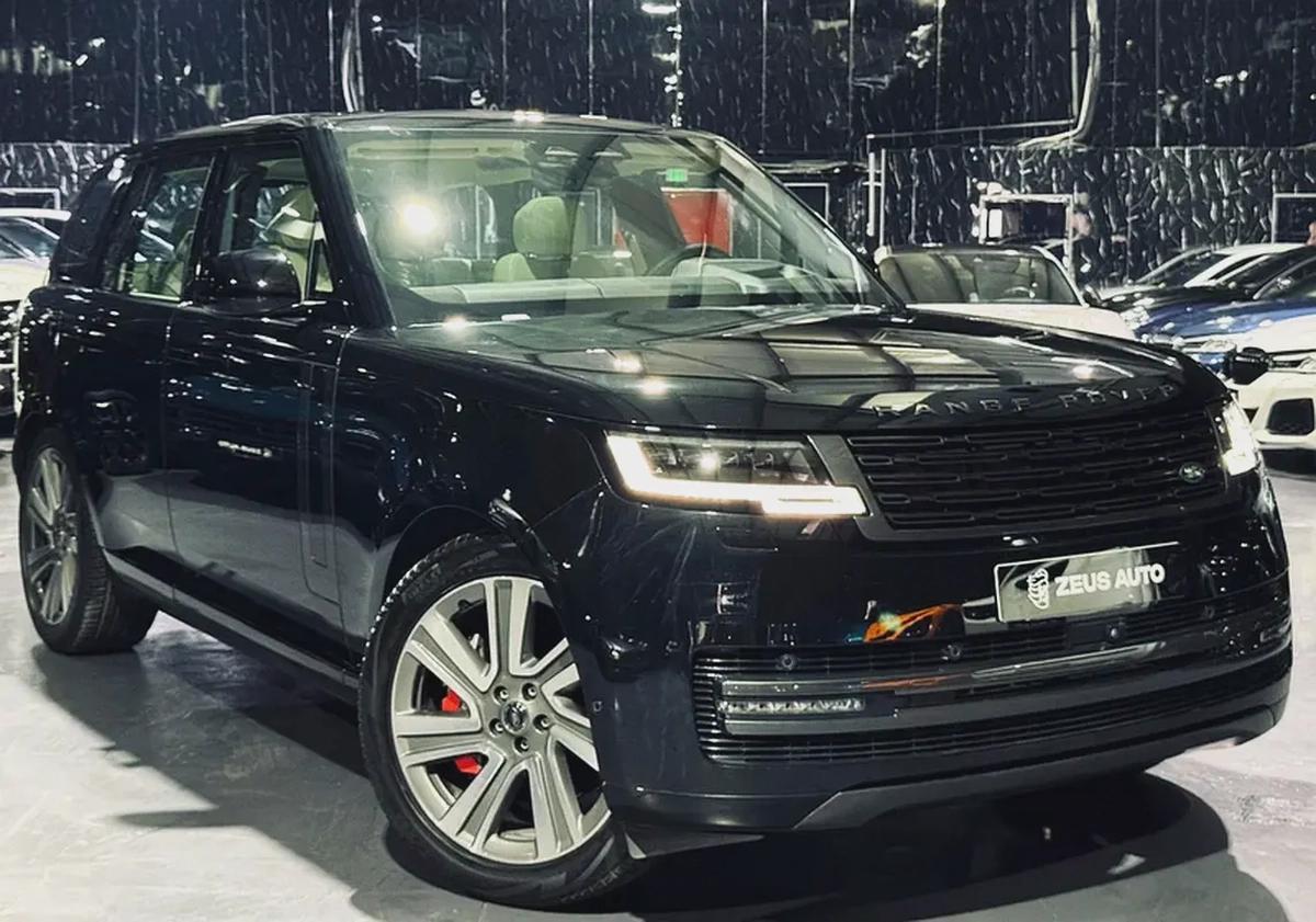 Land Rover Range Rover 2024 GCC specs for 569,000.00 AED-2-2