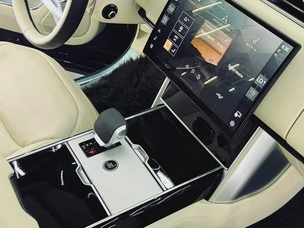 Land Rover Range Rover 2024 GCC specs for 569,000.00 AED