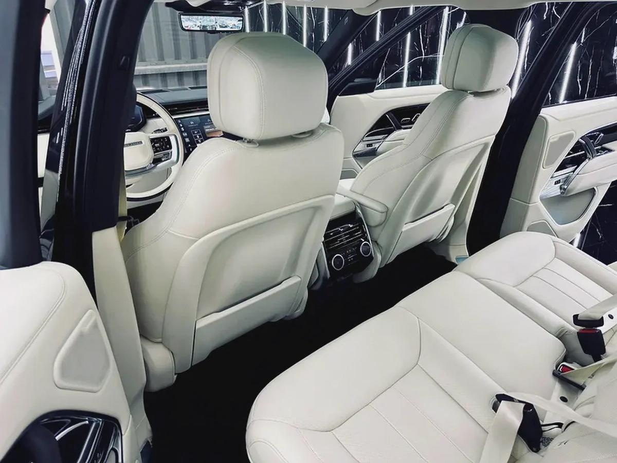 Land Rover Range Rover 2024 GCC specs for 569,000.00 AED-16-16
