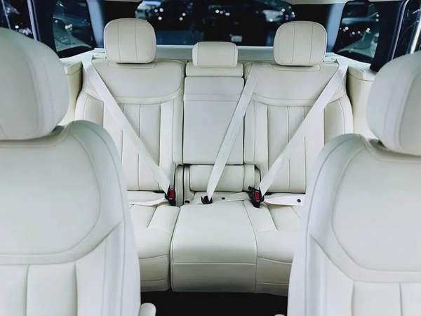 Land Rover Range Rover 2024 GCC specs for 569,000.00 AED