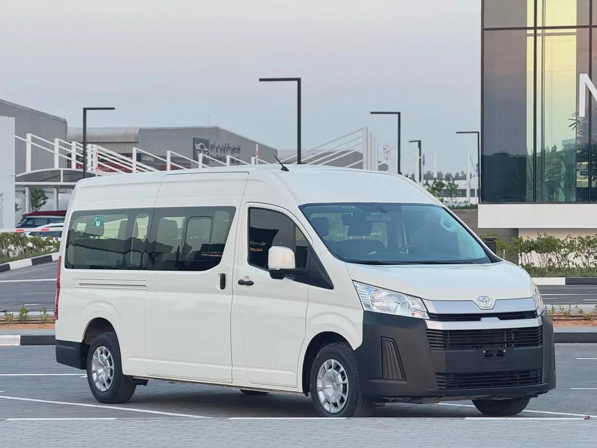 Toyota Haice automatic 2024 very good condition-2-2