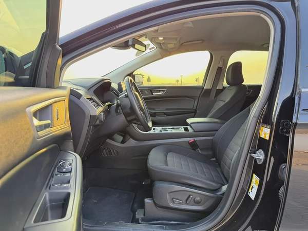 Ford Edge2022 GCC, in excellent condition, accident-free, with factory inspections.