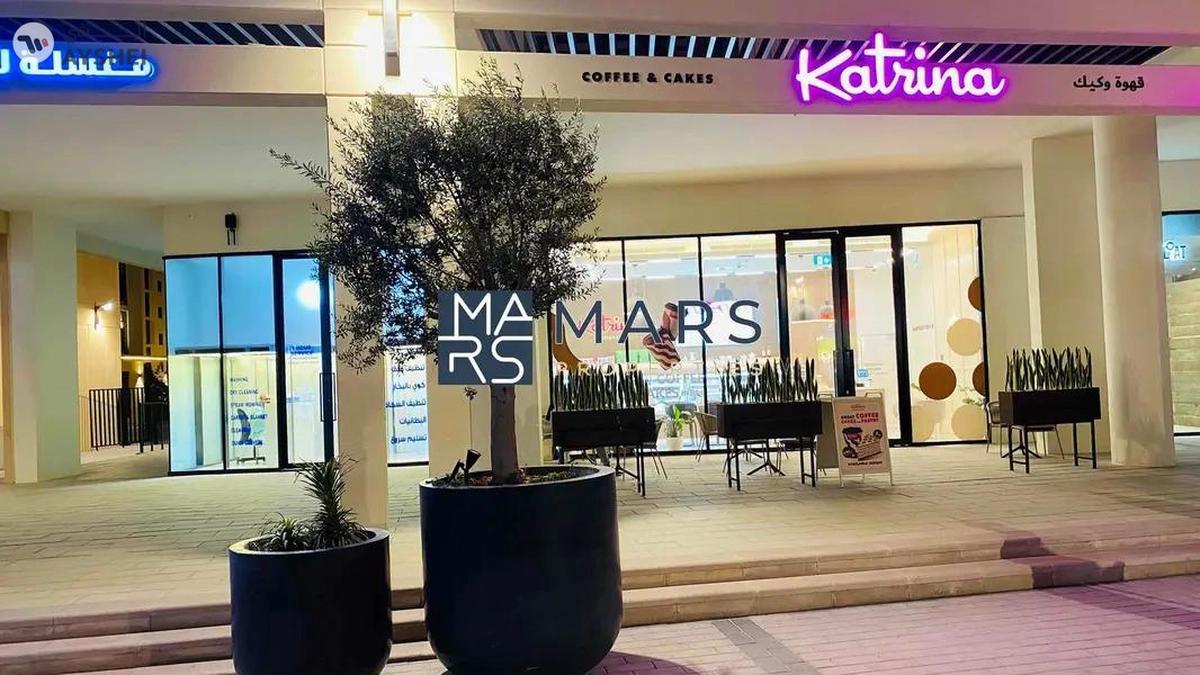 Biggest layout | Big Balcony | Fully Furnished | Easy Access-5-5