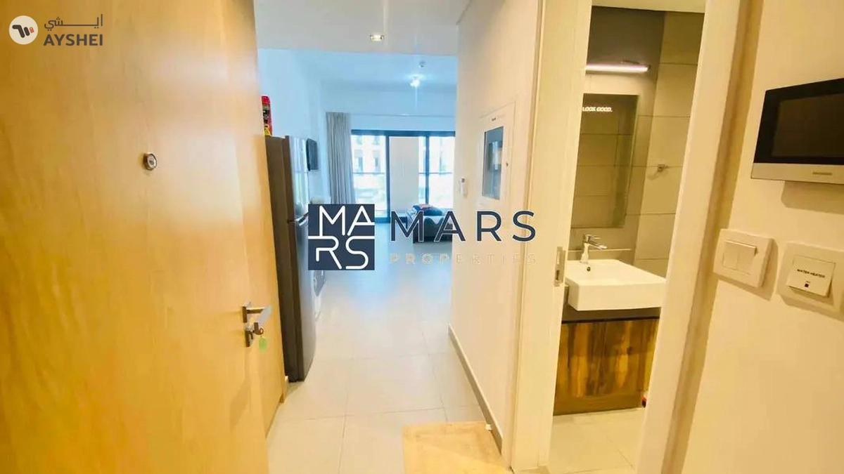 Biggest layout | Big Balcony | Fully Furnished | Easy Access-0-landscape