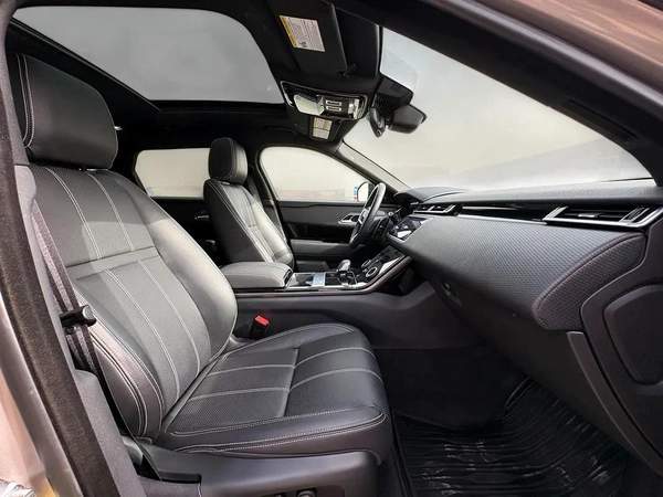 AED 2,370 P.M | 0% DOWN PAYMENT | RANGE ROVER VELAR P250 S | 2023