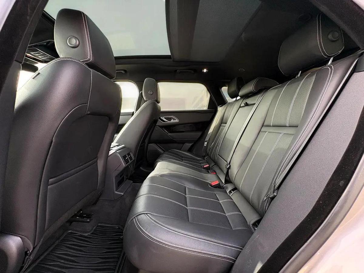 AED 2,370 P.M | 0% DOWN PAYMENT | RANGE ROVER VELAR P250 S | 2023-18-18