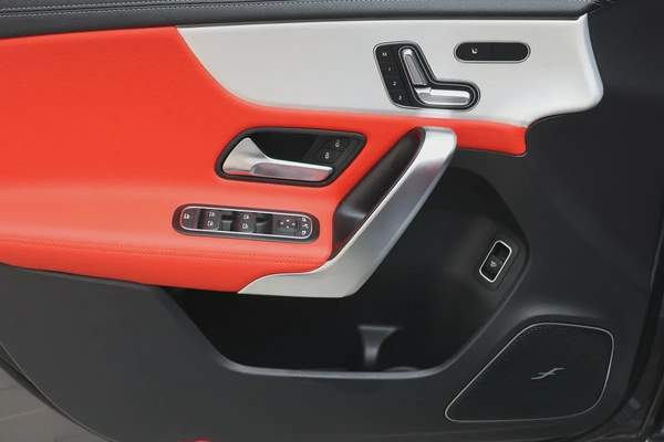 MERCEDES-BENZ A35-( AMG ENGINE)-8700km-2024-UNDER WARRANTY SERVICE CONTRACT