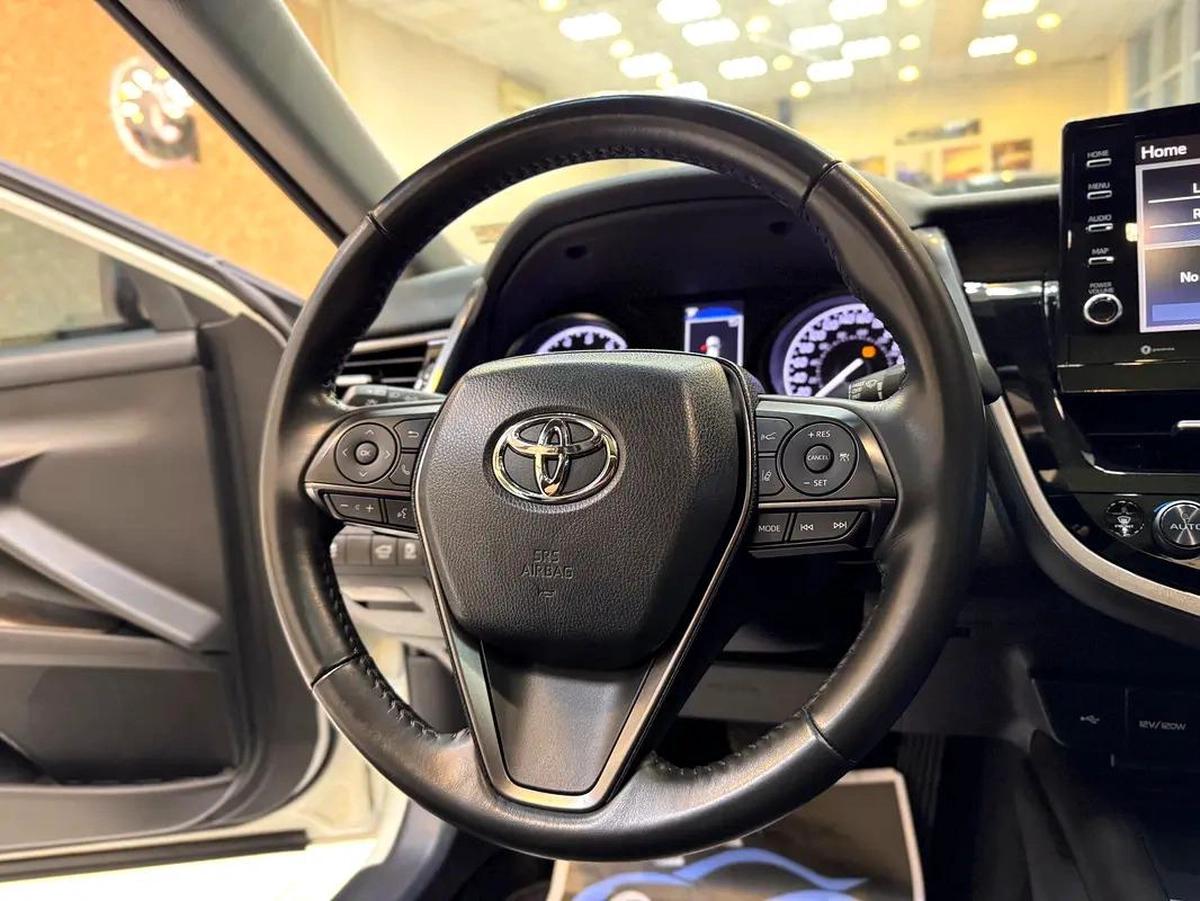 CAMRY SE / 23,000 Km / FULL OPTION / 3 YEARS WARRANTY-17-17