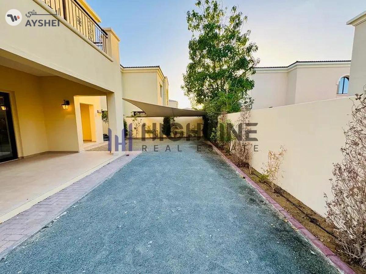 Prime Location |Well Maintained | Landscaped Garden-26-26