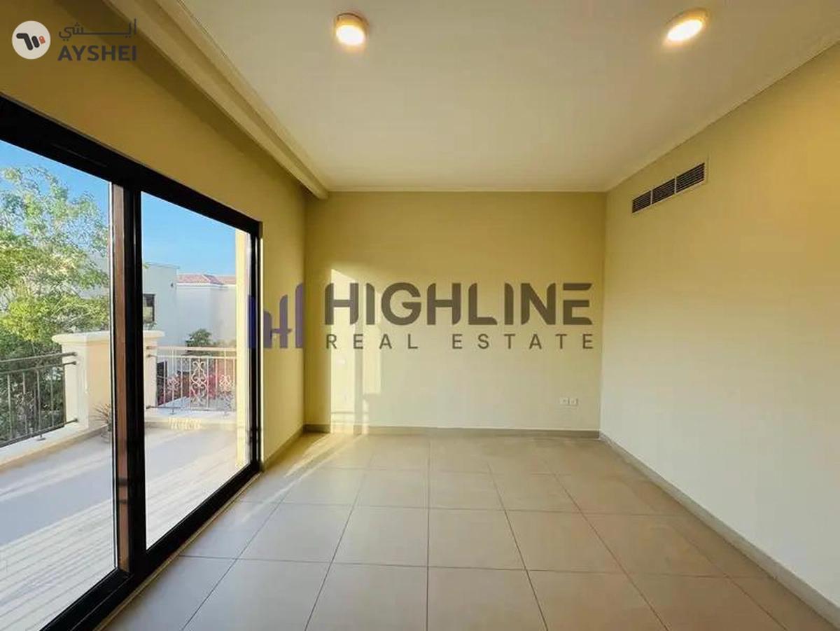 Prime Location |Well Maintained | Landscaped Garden-5-5