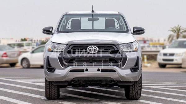 Toyota Hilux TOYOTA HILUX DC 2.4L Diesel MT 4X4 P.WINDOW 2025