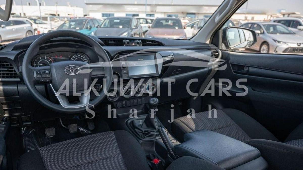 Toyota Hilux Toyota HILUX 2.4L Diesel MT MY2025-6-6