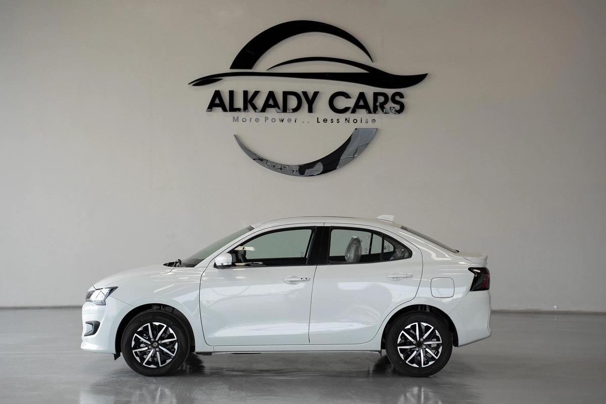 Suzuki Dzire GLX-1-1