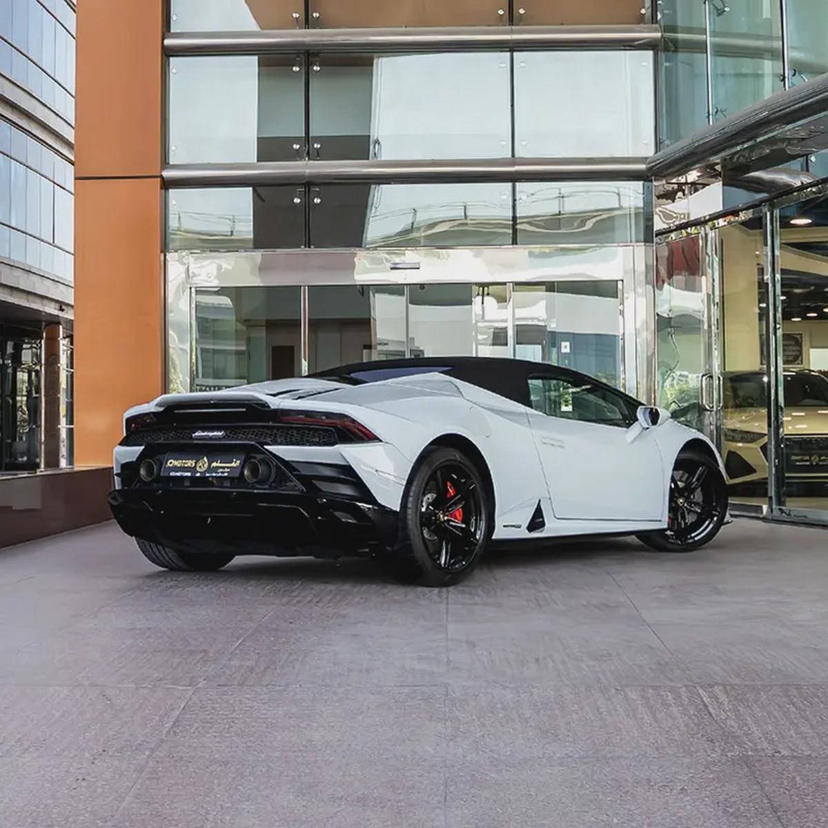2021 LAMBOPRGHINI HURACAN EVO SPYDER DONEONLY 10,000KM( WITH ONE YEAR WARRANTY+ SERVICE)-3-3