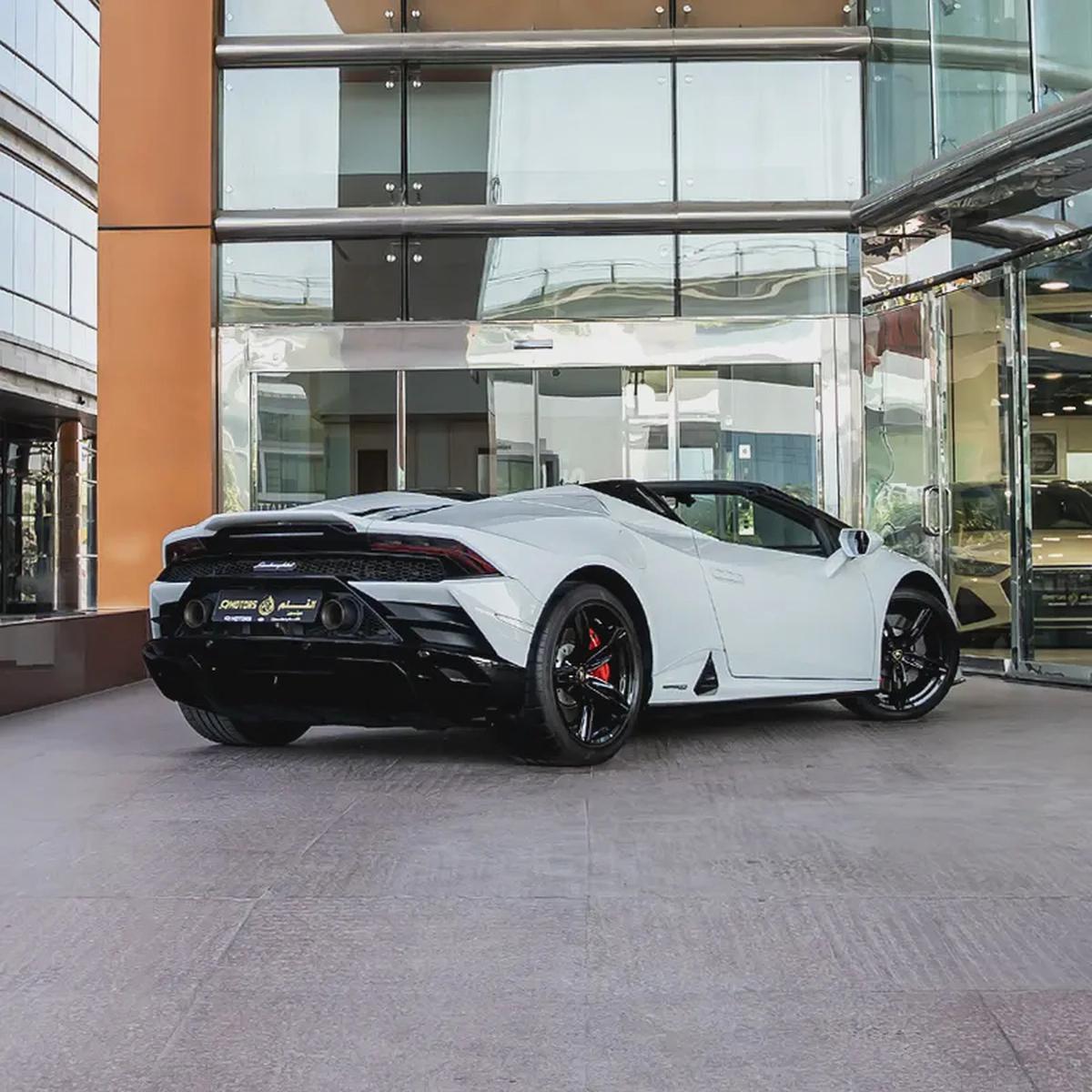 2021 LAMBOPRGHINI HURACAN EVO SPYDER DONEONLY 10,000KM( WITH ONE YEAR WARRANTY+ SERVICE)-4-4