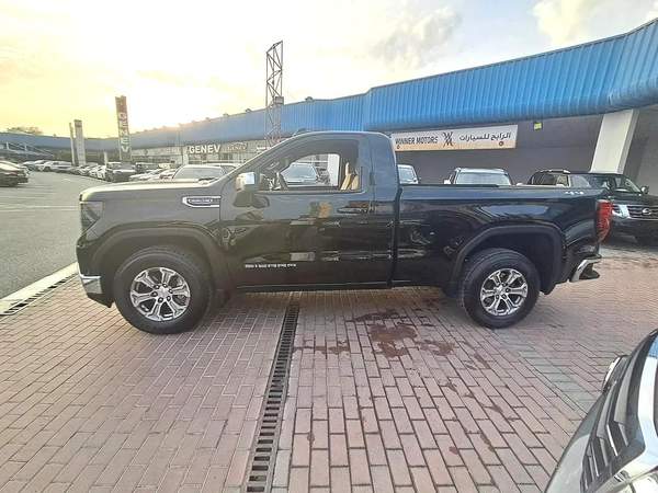 GMC Sierra SLE 5.3L Gcc Specs Single Owner 100% Original Paint Accident Free Very Well Maintained