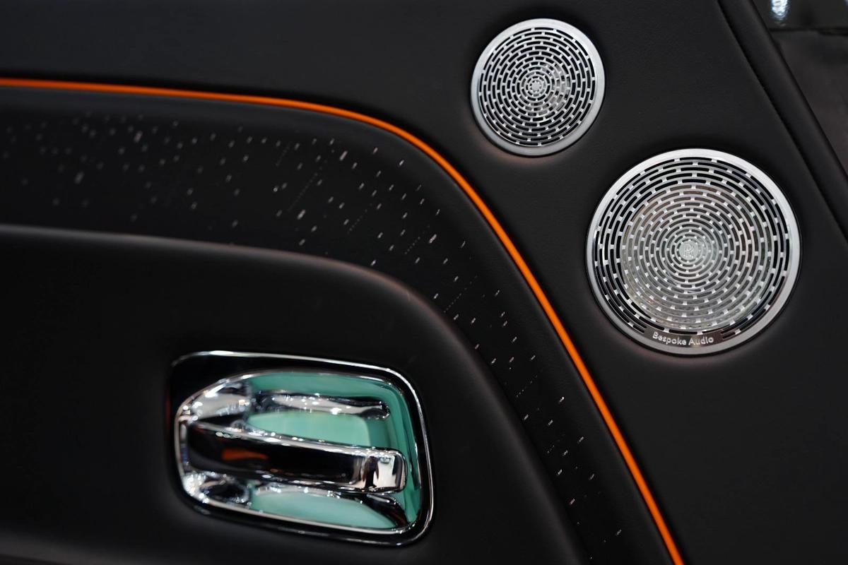 Rolls-Royce Spectre 2024-13-13