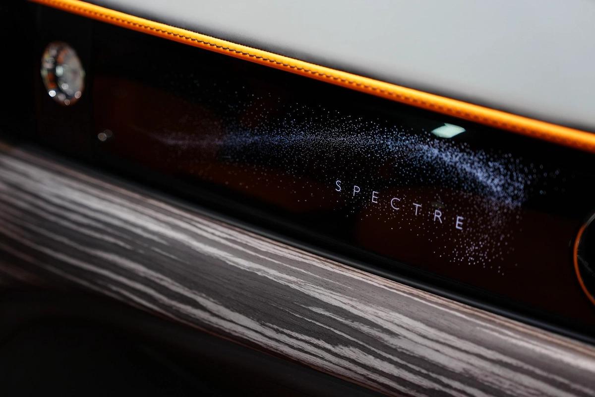 Rolls-Royce Spectre 2024-12-12