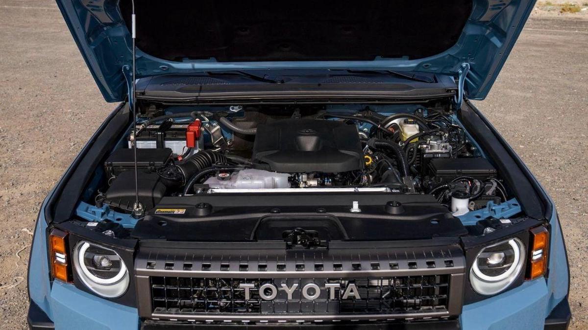 Toyota Prado PRADO 2025\FIRST EDITION DIESEL\(LHD) TOYOTA PRADO 250 2.8D AT FIRST EDITION MY2025 – BLUE & GREY RO-17-17