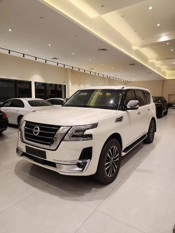 Nissan Patrol SE Platinum City 320 HP 2020 KT GCC
