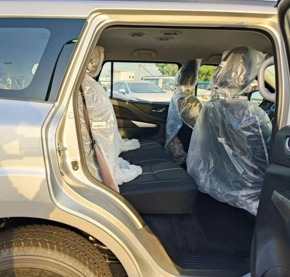 Nissan XTerra NISSAN X-TERRA 4WD SE 2.5L V4 7SEATS AT 2023-10-10