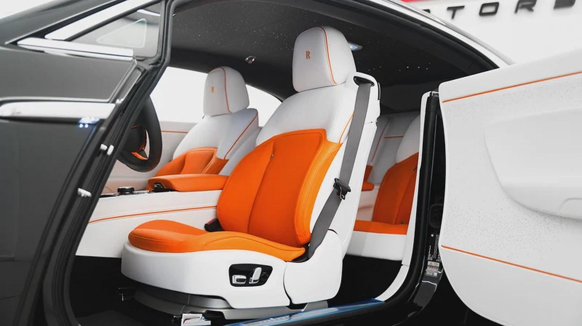 2024 ROLLS ROYCE SPECTRE WITH WARRANTY AND SERVICE CONTRACT-10-10