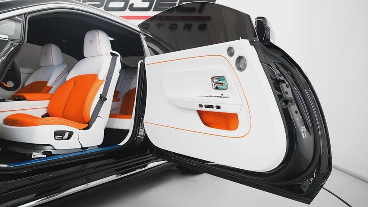 2024 ROLLS ROYCE SPECTRE WITH WARRANTY AND SERVICE CONTRACT-13-13