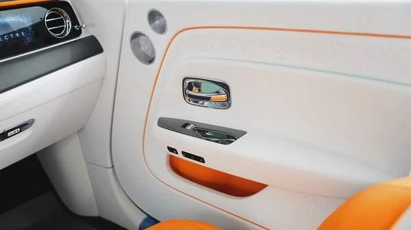 2024 ROLLS ROYCE SPECTRE WITH WARRANTY AND SERVICE CONTRACT