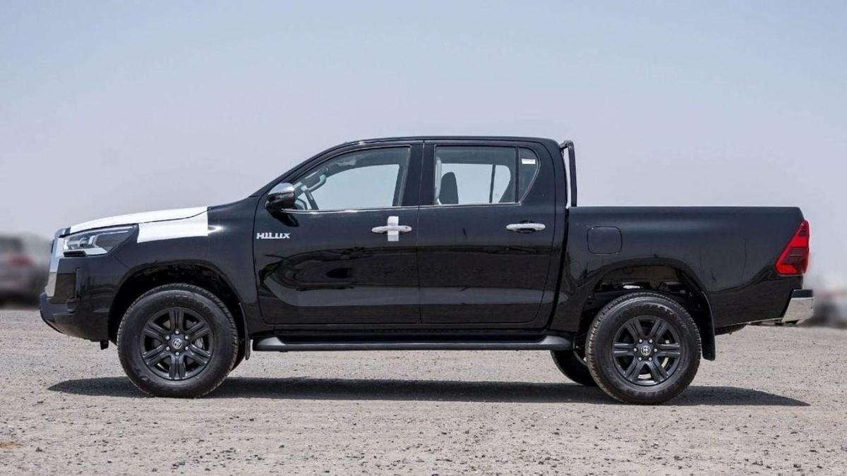 Toyota Hilux Toyota Hilux 2.4L Diesel AT 4x4 Full Option 2025-8-8