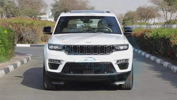 2025 JEEP GRAND CHEROKEE LIMITED PLUS LUXURY 4X4 GCC With 3Yrs or 60K Km Warranty At Official Dealer