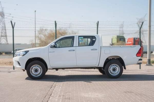Toyota Hilux DLX 2.4L Diesel AT 2026