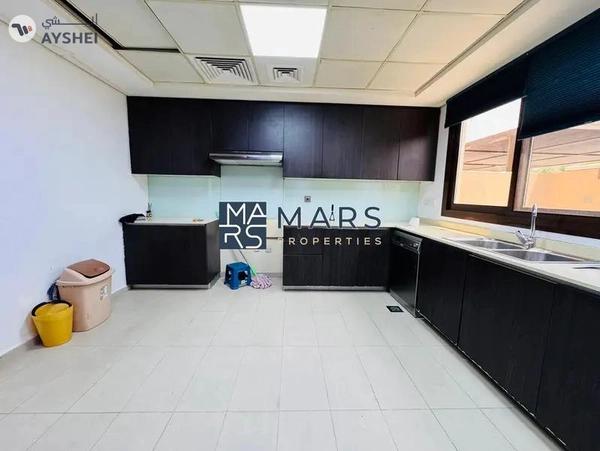 Middle Unit | Prime Location | Ready To Move