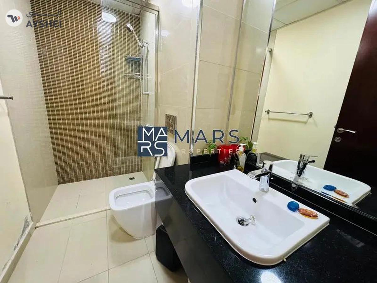 Middle Unit | Prime Location | Ready To Move-11-11