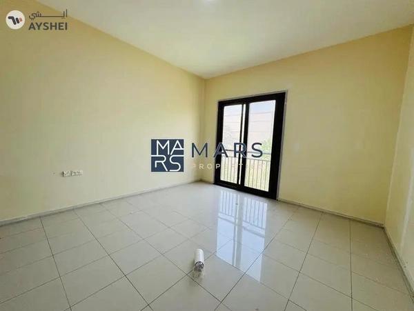 Middle Unit | Prime Location | Ready To Move