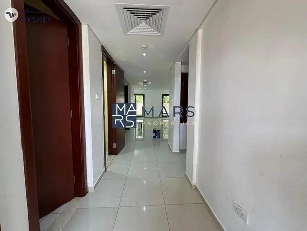 Middle Unit | Prime Location | Ready To Move