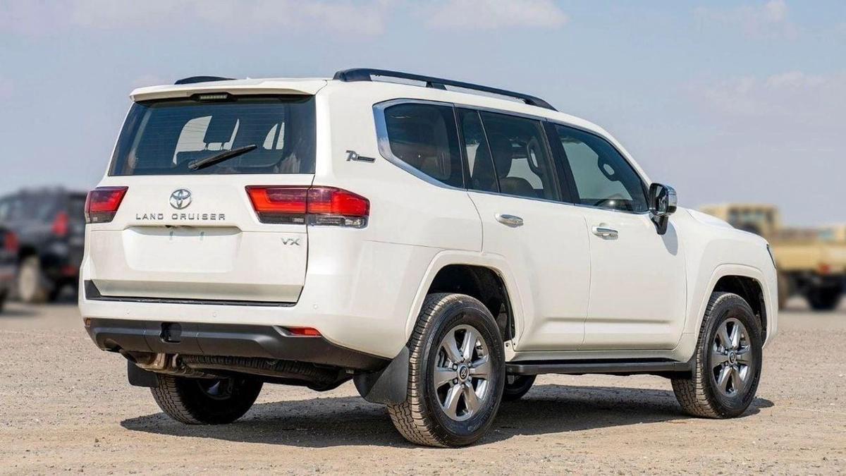 Toyota Land Cruiser LC300 VX 4.0P AT MY2024 – WHITE-3-3