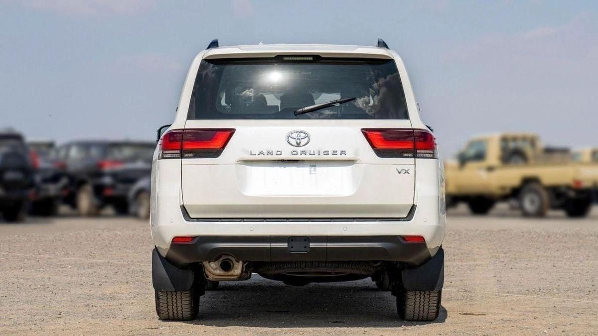 Toyota Land Cruiser LC300 VX 4.0P AT MY2024 – WHITE-4-4