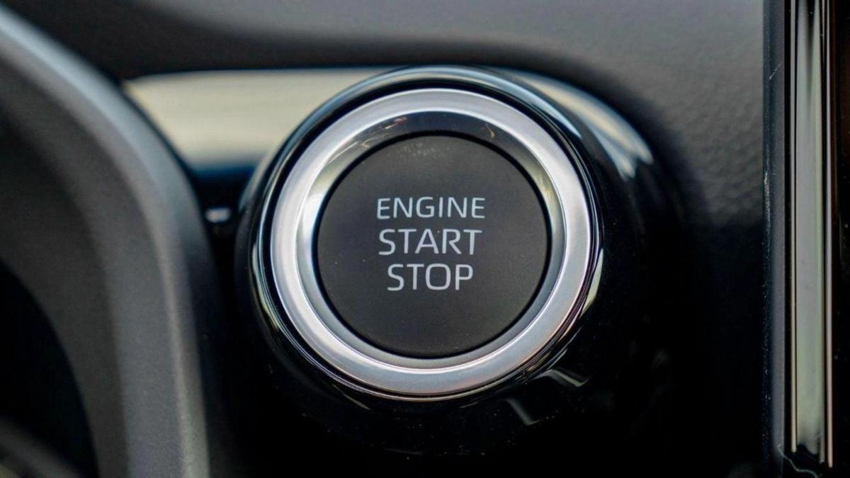 Toyota Land Cruiser LC300 VX 4.0P AT MY2024 – WHITE-10-10