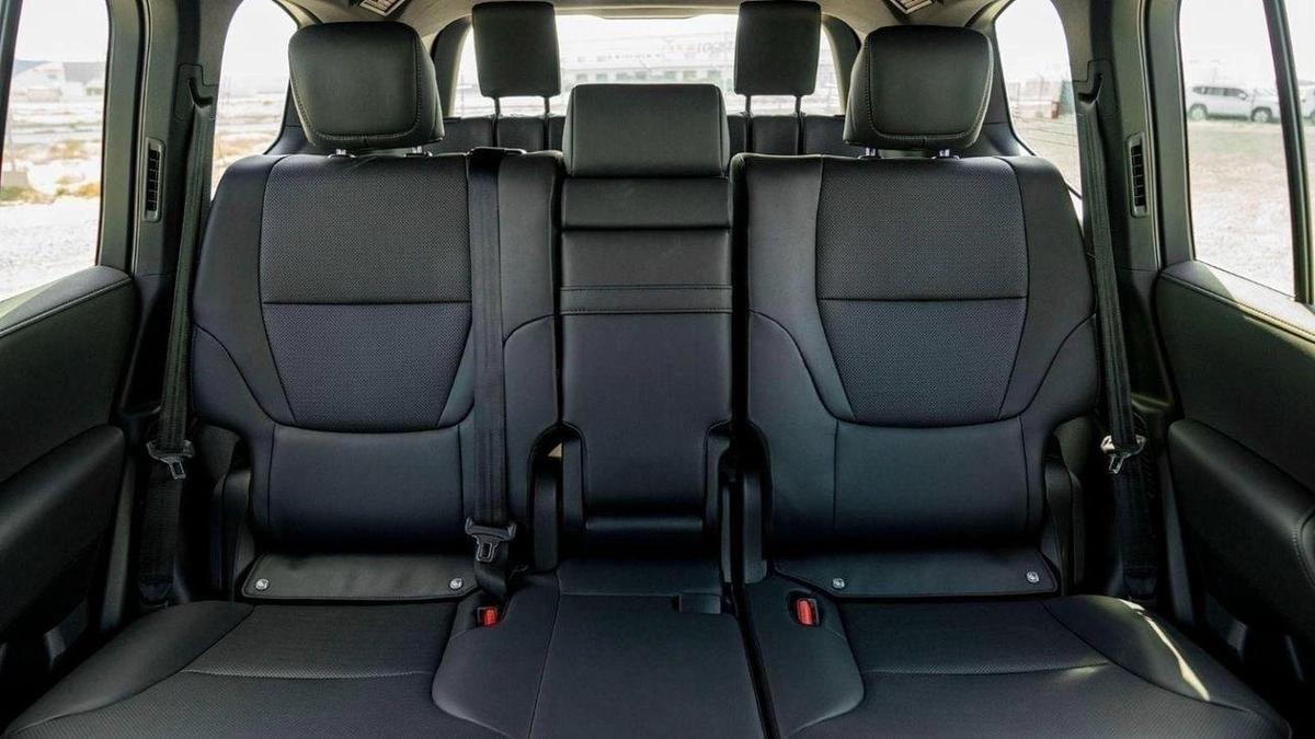 Toyota Land Cruiser LC300 VX 4.0P AT MY2024 – WHITE-15-15