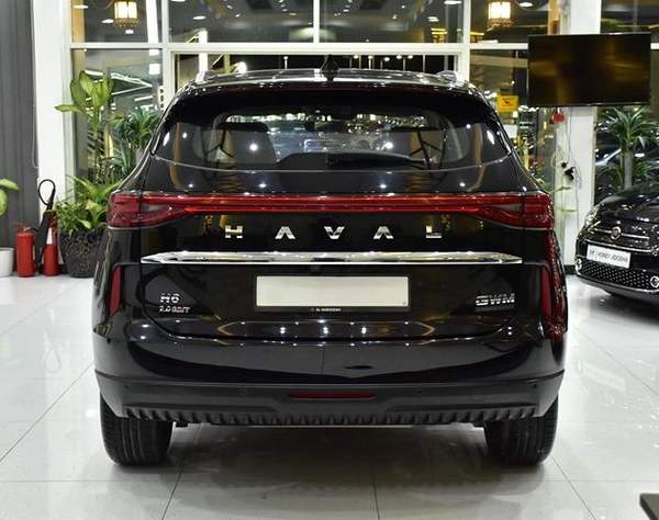 Haval H6 2.0 GDiT ( 2024 Model ) in Black Color GCC Specs