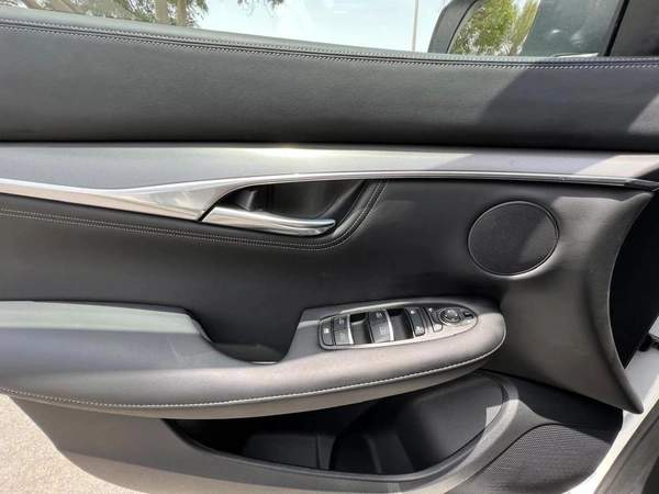 Infiniti QX55