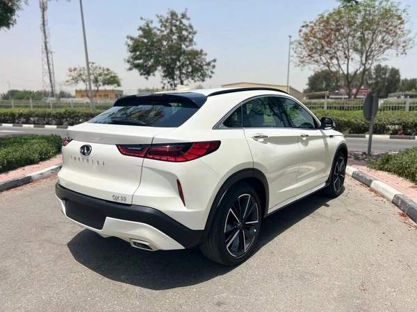 Infiniti QX55