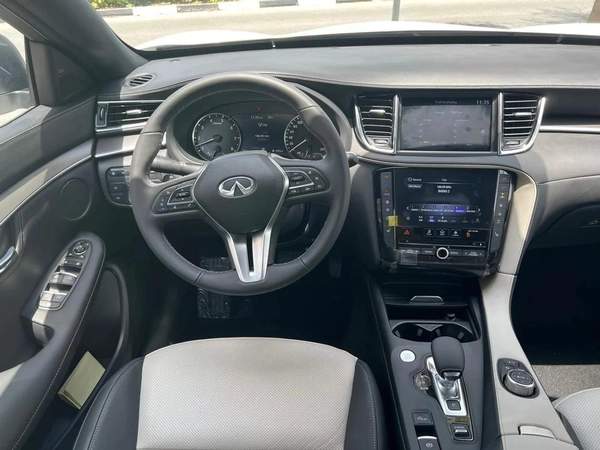 Infiniti QX55