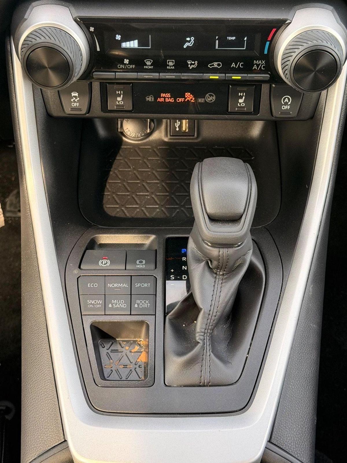 Toyota RAV4 RAV4 2.5L 4WD 2024-8-8