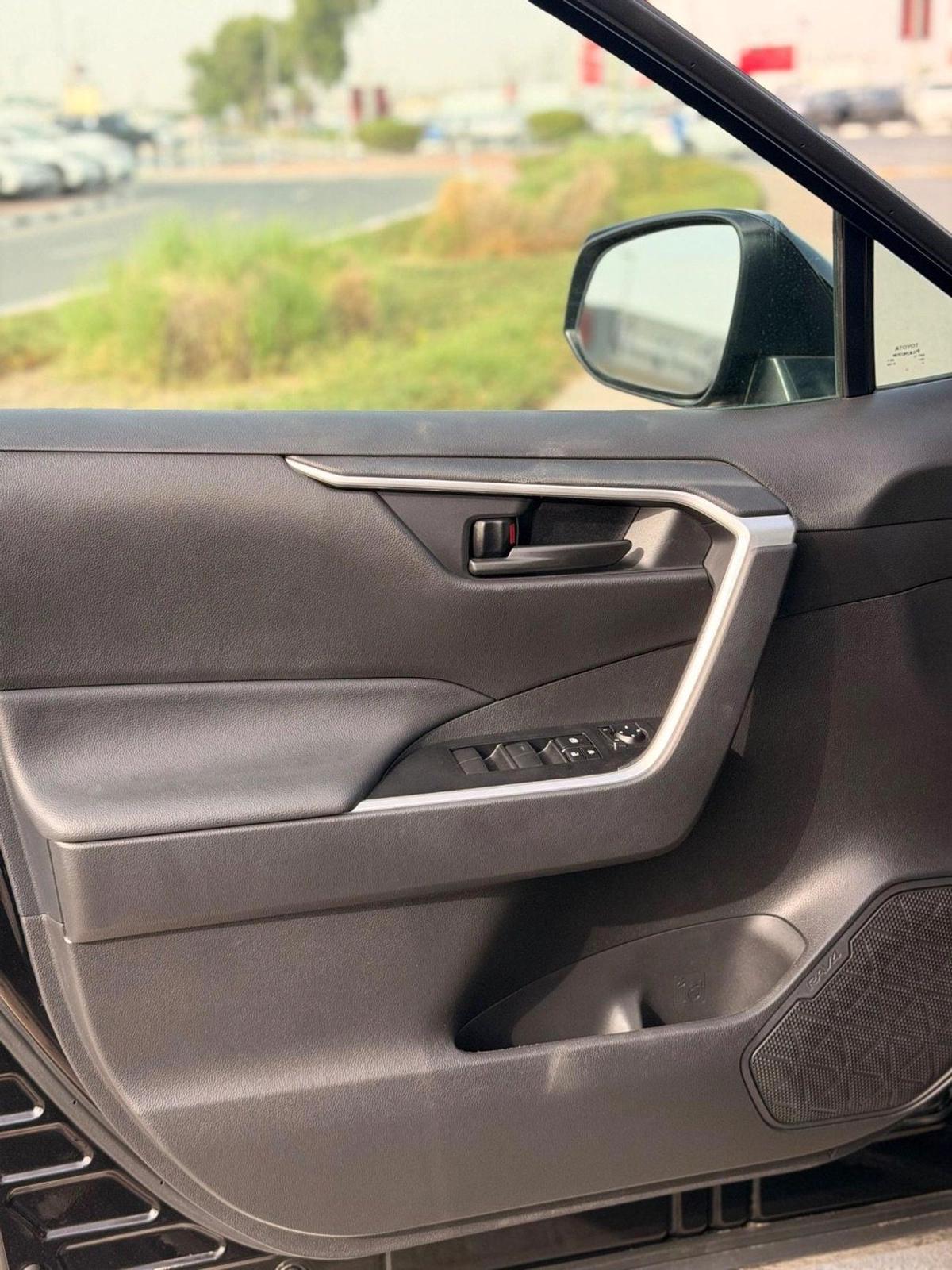 Toyota RAV4 RAV4 2.5L 4WD 2024-16-16