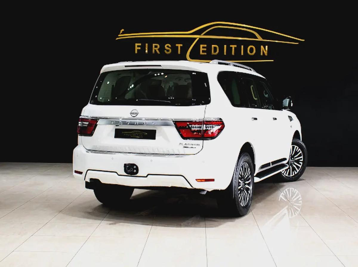 2022 ll Nissan patrol V8 400Hp ll Gcc ll Full option Platinum Le-2-2
