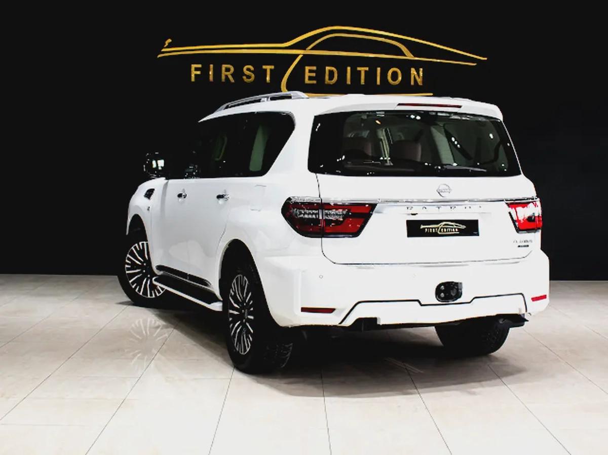 2022 ll Nissan patrol V8 400Hp ll Gcc ll Full option Platinum Le-3-3